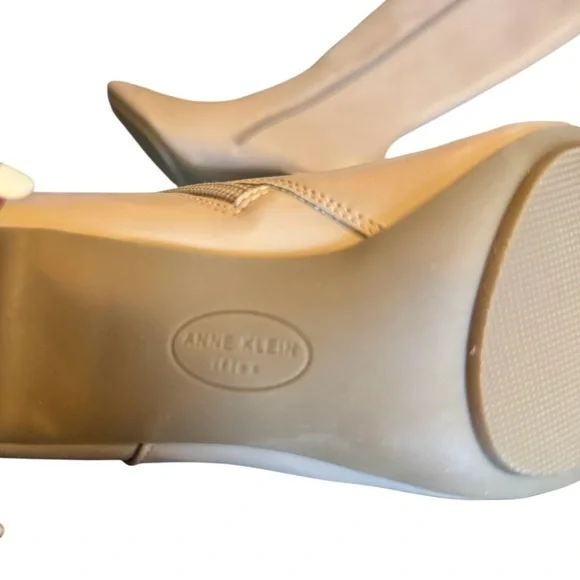 Anne Klein Sawyer Faux Leather KneeHigh Tan Boots Size 8.5 Standard Calf Stretch - Picture 8 of 11
